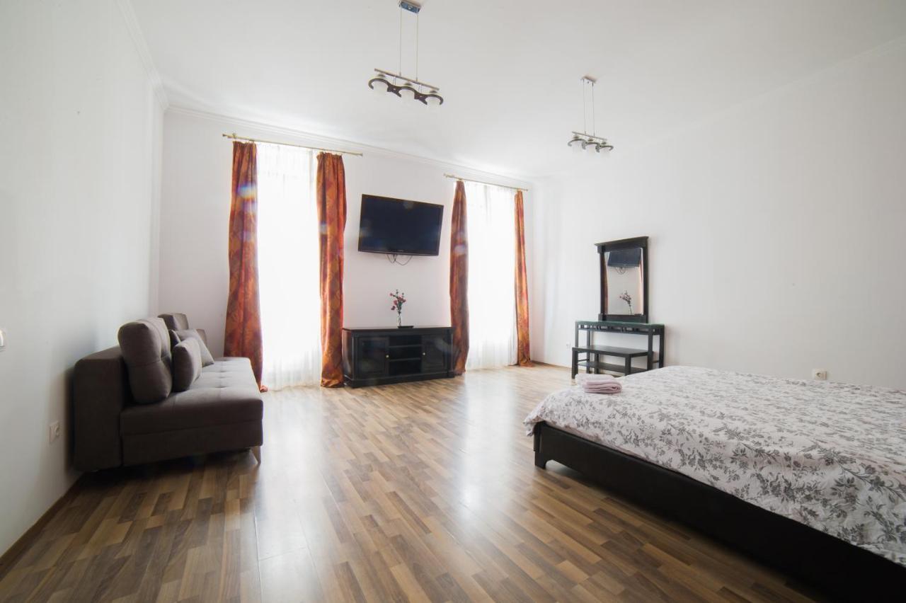 Central Studio Bnb 브라쇼브 외부 사진